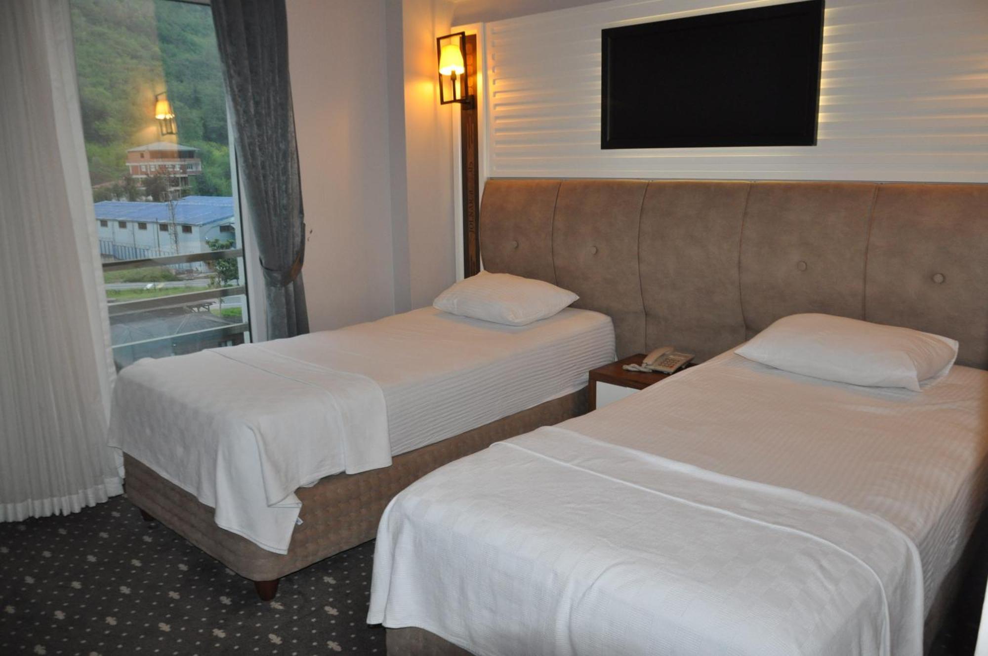 Jolnar Garden Hotel Macka ภายนอก รูปภาพ